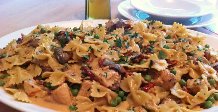 Farfalle with Chicken and Roasted Garlic