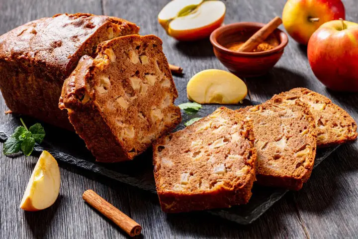 Apple Cinnamon Bread